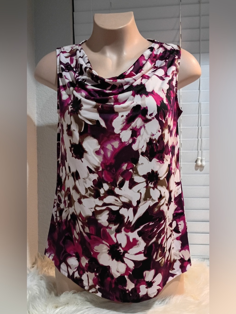 Faded Glory Women’s XL Sleeveless Top